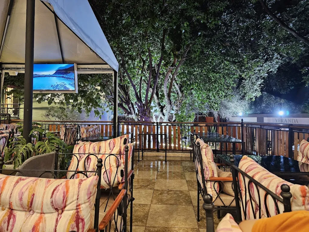 restaurant picture