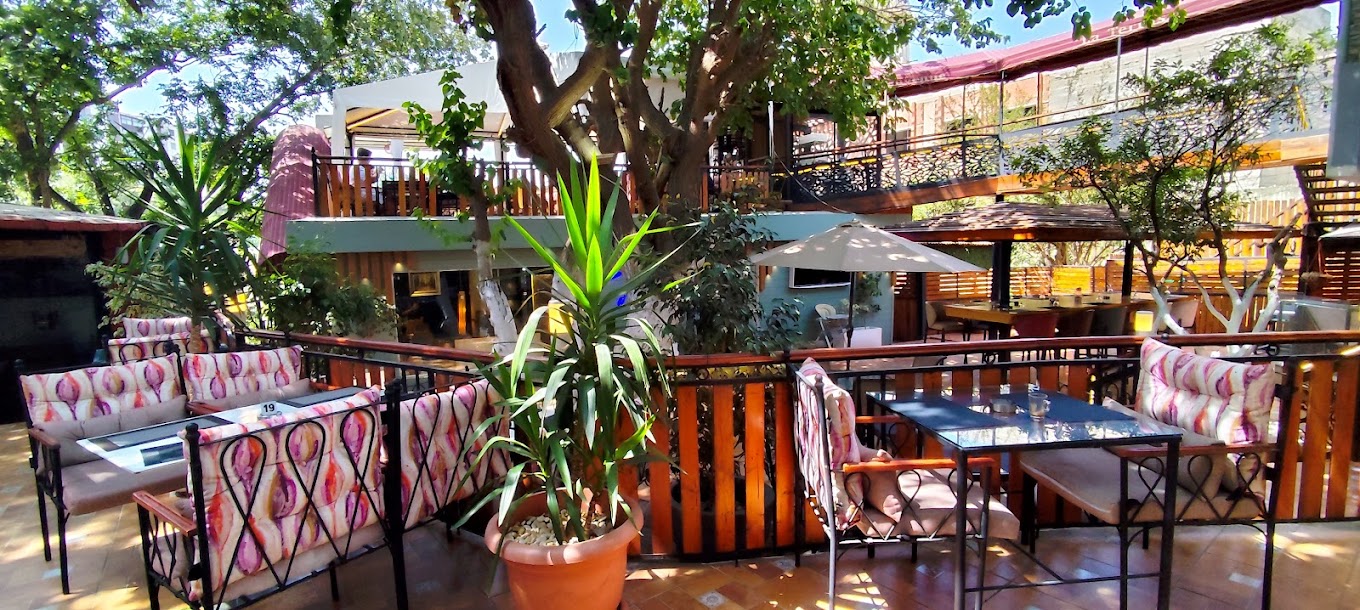 restaurant picture