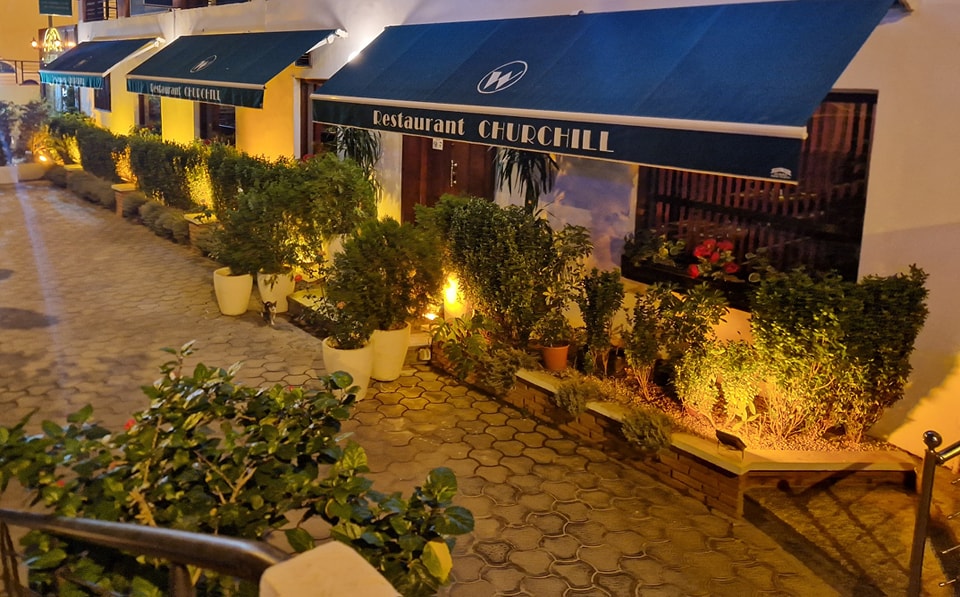 restaurant picture