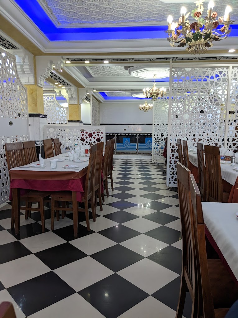 restaurant picture